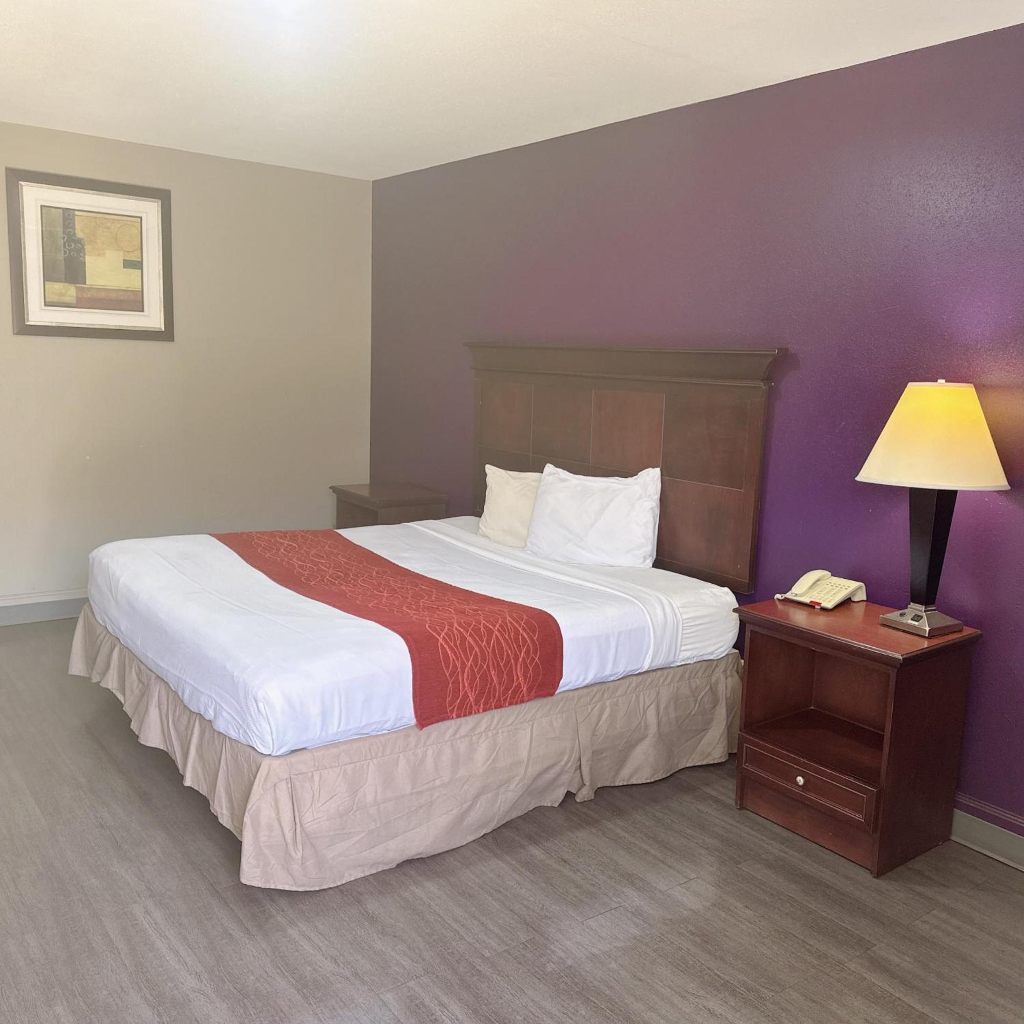 Deluxe Inn Bossier City Exterior photo